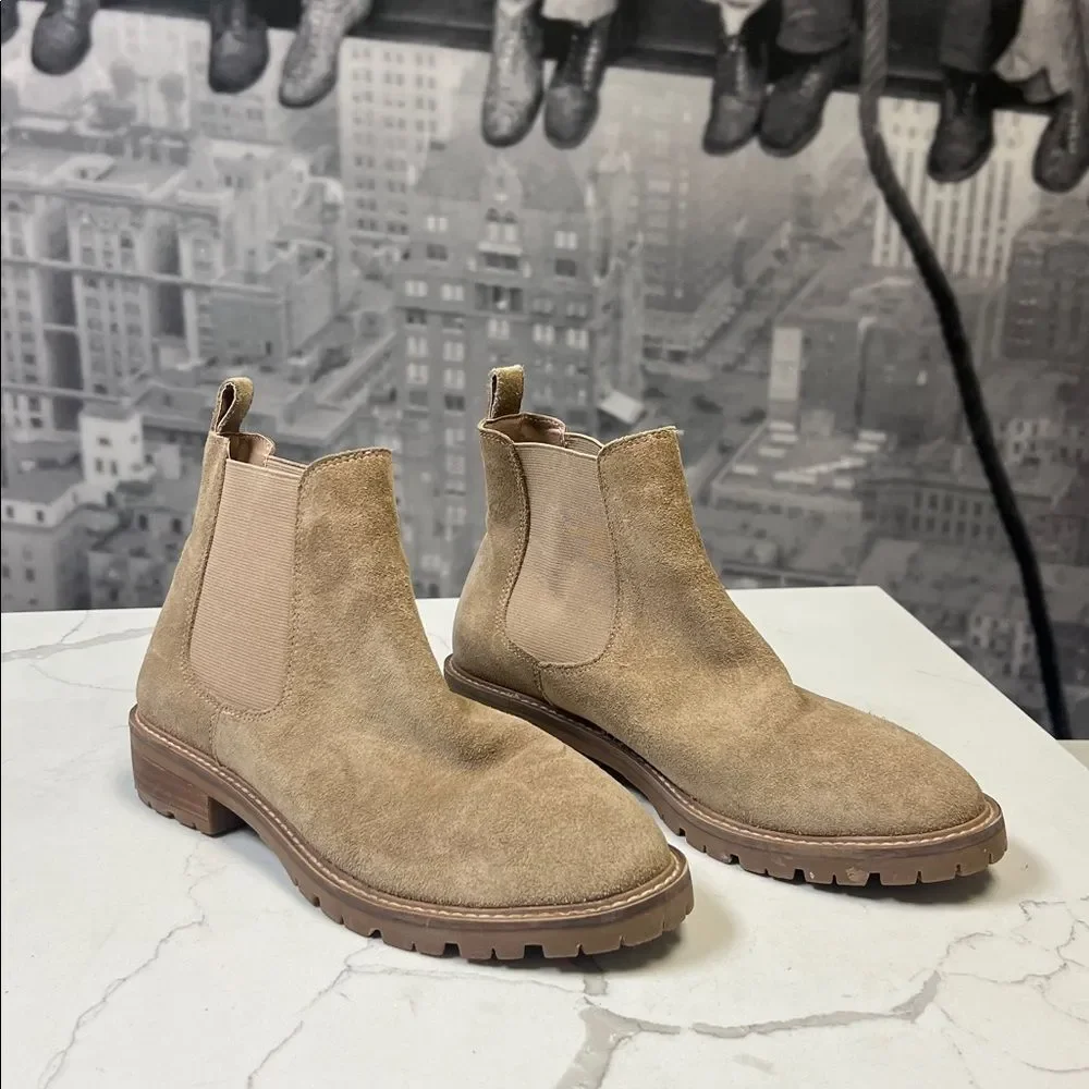 Steve Madden HIGHLINE Suede Ankle Booties Chelsea Boots Sand Tan 9.5